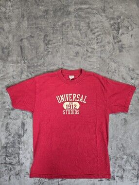 Y2K Universal Studios T Shirt Size Medium Red